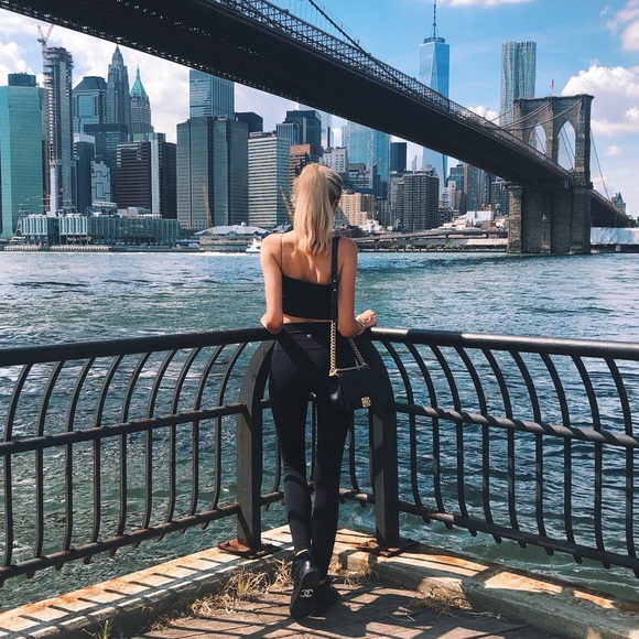 Chanel tennis shoes with leather & tweed detail - Picture 8 of 8